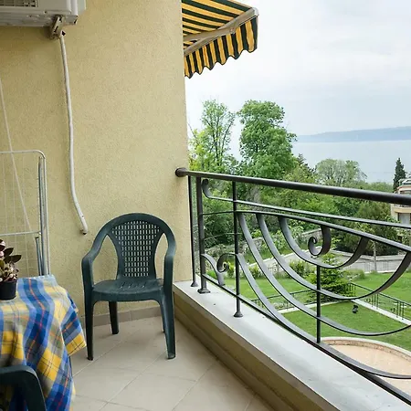 Gardens By The Sea - Relaxing 1bd, Parking + View Апартаменты *