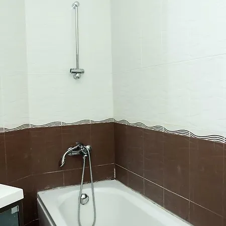 Gardens By The Sea - Relaxing 1bd, Parking + View *