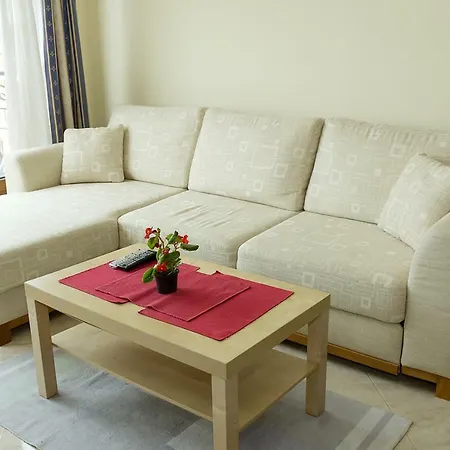 Gardens By The Sea - Relaxing 1bd, Parking + View Varna